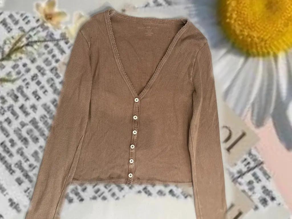 Long sleeve Brown lace button up